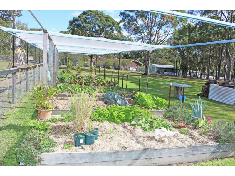 315 Pacific Highway, Lake Munmorah NSW 2259