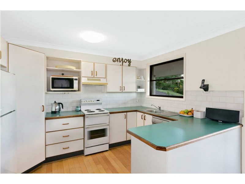 22 Jacqueline Avenue, Gorokan NSW 2263