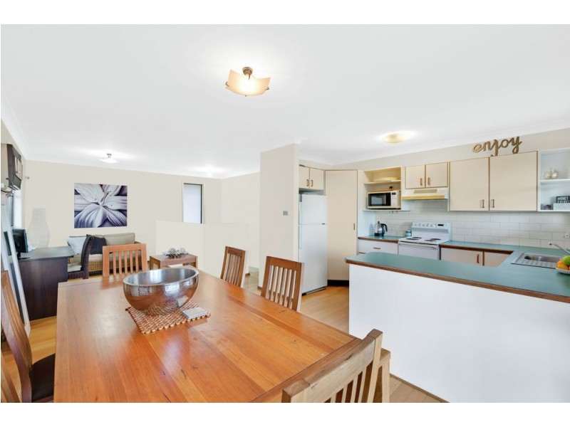 22 Jacqueline Avenue, Gorokan NSW 2263