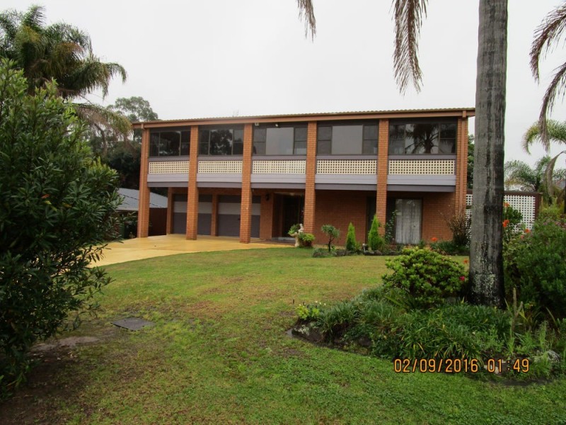 1 Keswick Drive, Lake Haven NSW 2263