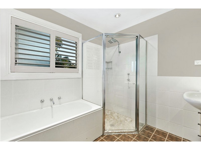 17 Burlington Avenue, Jilliby NSW 2259