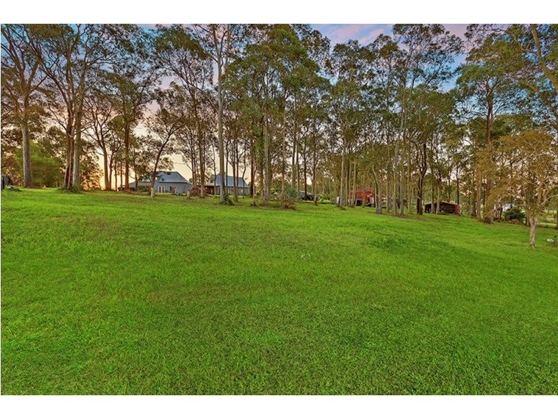 17 Burlington Avenue, Jilliby NSW 2259