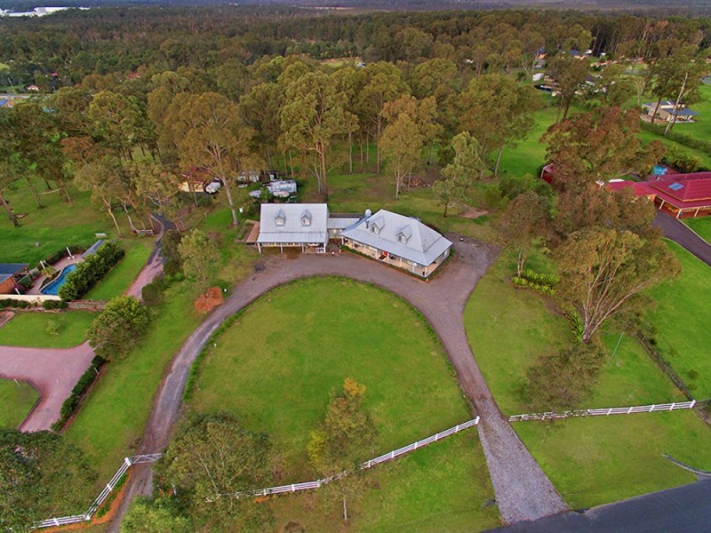 17 Burlington Avenue, Jilliby NSW 2259