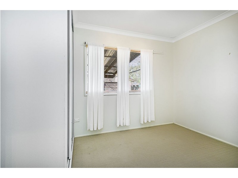 22 Chelmsford Road, Lake Haven NSW 2263