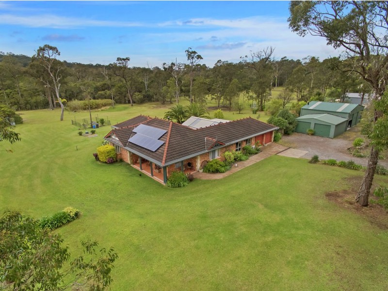 2 Crestwood Road, Jilliby NSW 2259