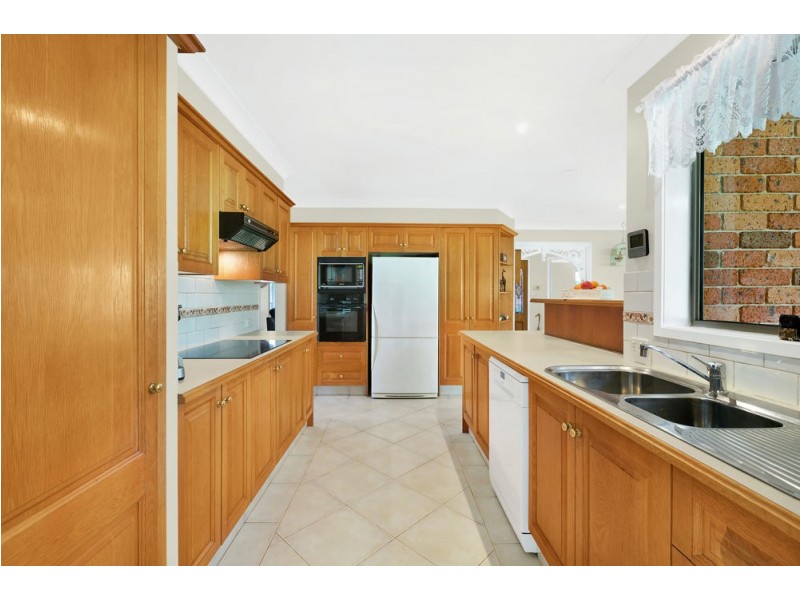 2 Crestwood Road, Jilliby NSW 2259