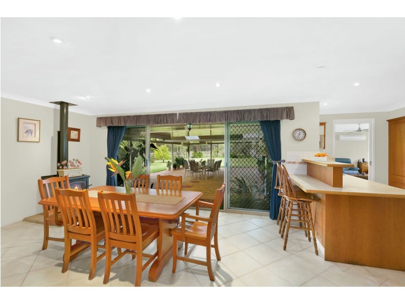 2 Crestwood Road, Jilliby NSW 2259