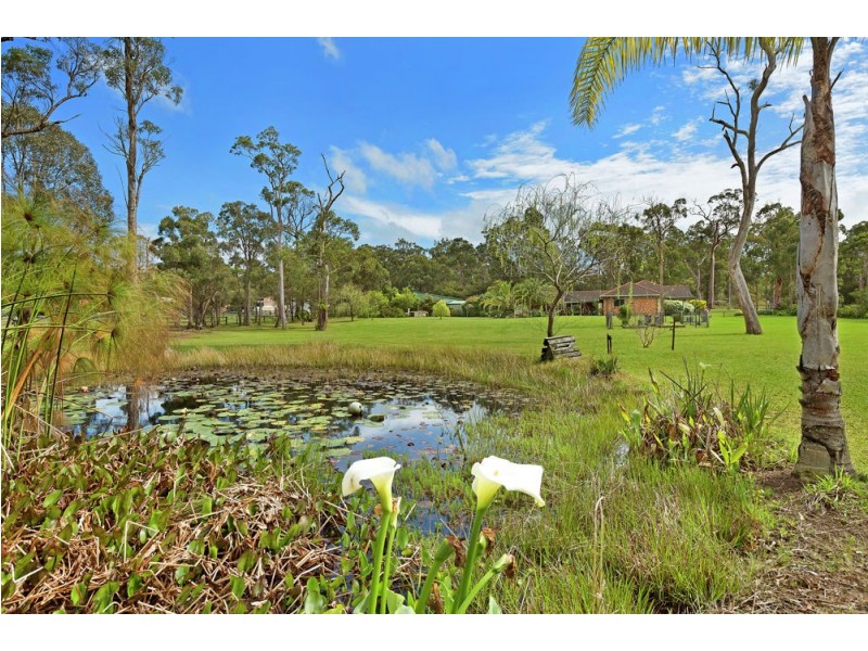 2 Crestwood Road, Jilliby NSW 2259