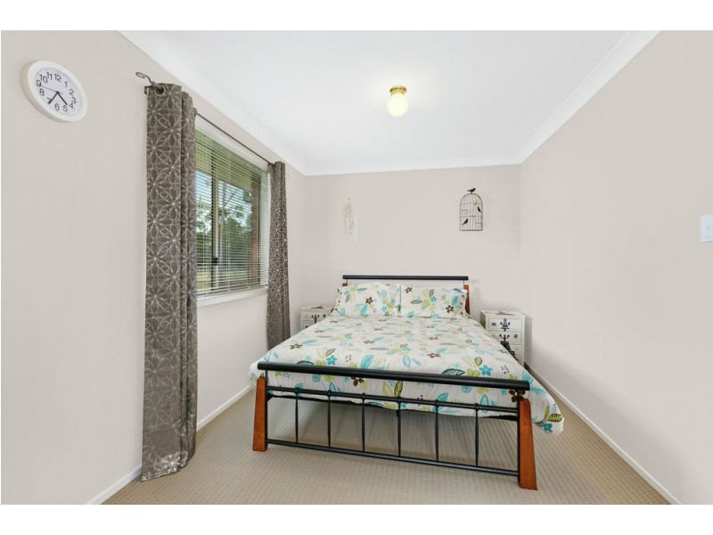 2 Crestwood Road, Jilliby NSW 2259