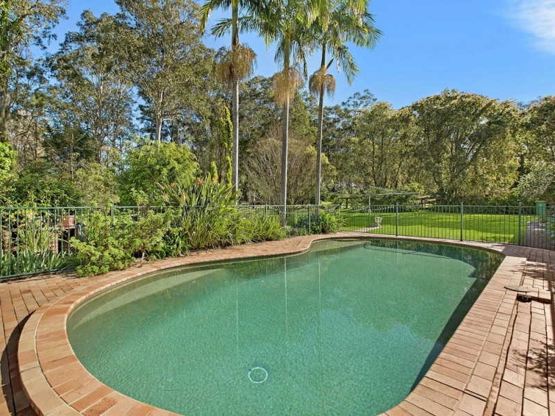 2 Jascaren Close, Jilliby NSW 2259