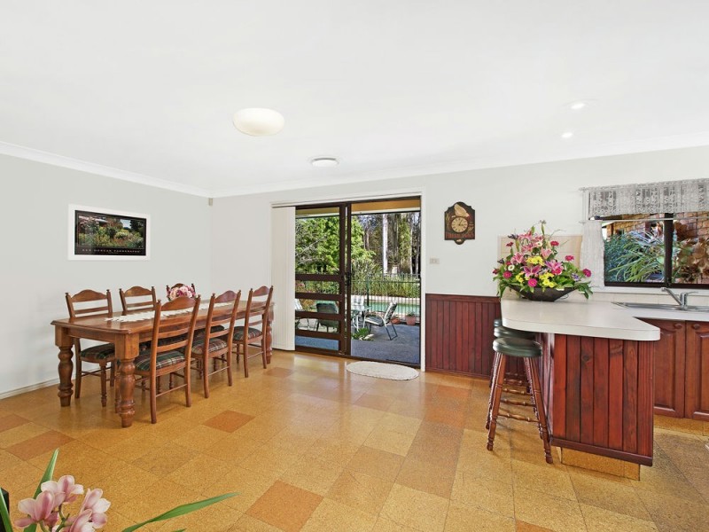 2 Jascaren Close, Jilliby NSW 2259