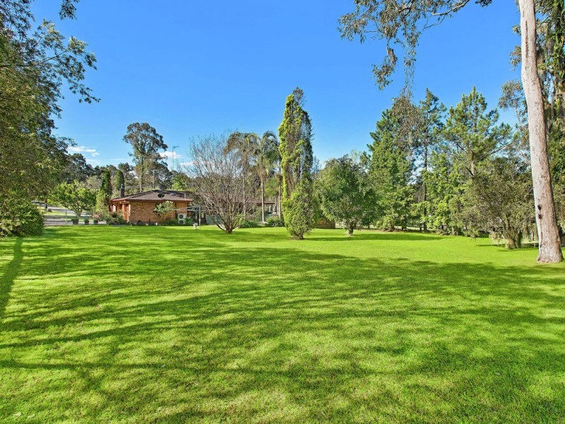 2 Jascaren Close, Jilliby NSW 2259