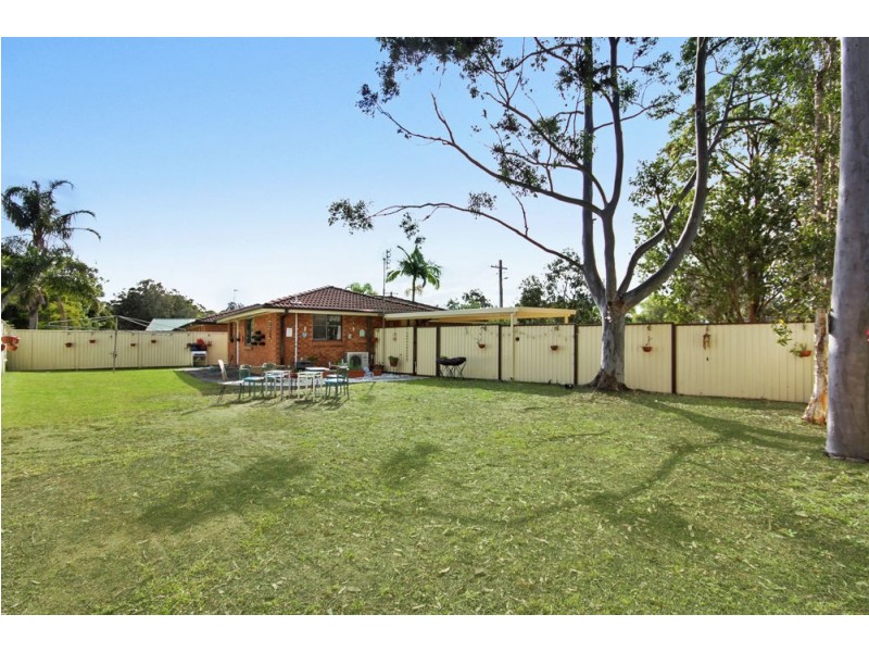 8 Canberry Close, Buff Point NSW 2262