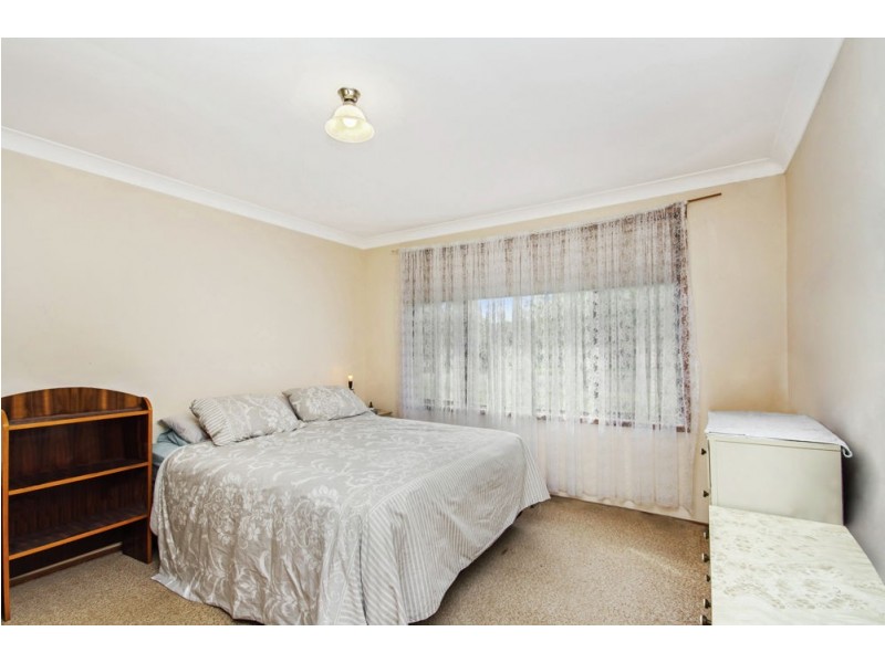 8 Canberry Close, Buff Point NSW 2262
