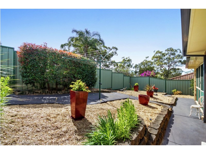 15 Christopher Crescent, Lake Haven NSW 2263