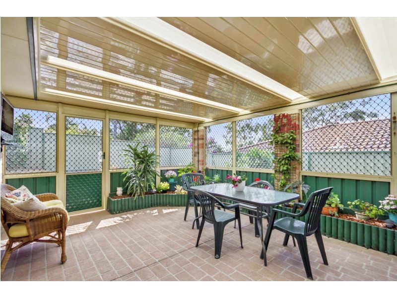 15 Christopher Crescent, Lake Haven NSW 2263