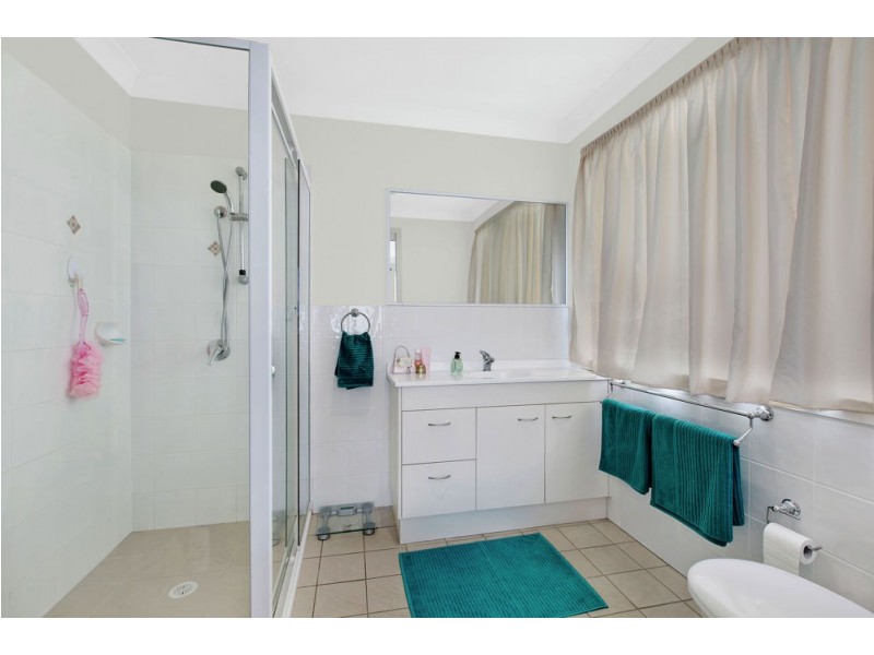 64/2 Saliena Avenue, Lake Munmorah NSW 2259