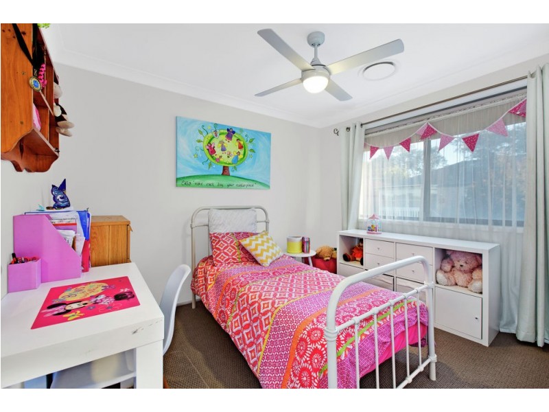 7 Manchurian Way, Wadalba NSW 2259