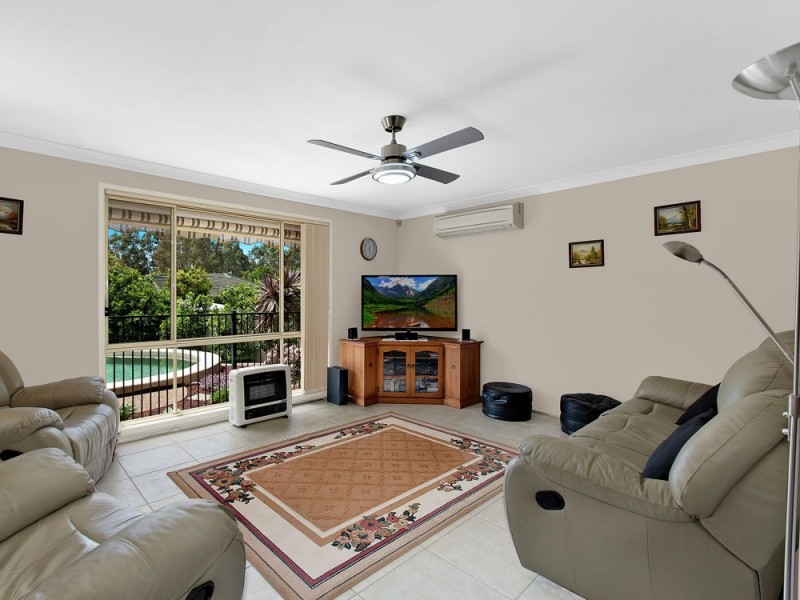 6 Spotted Gum Close, Hamlyn Terrace NSW 2259