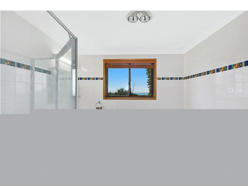 33 Skyline Street, Gorokan NSW 2263