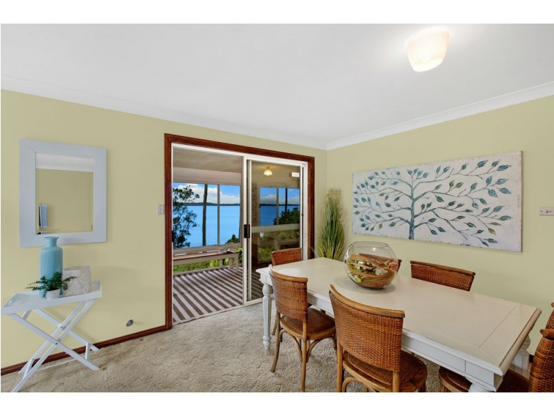 128 Tuggerawong Road, Wyongah NSW 2259