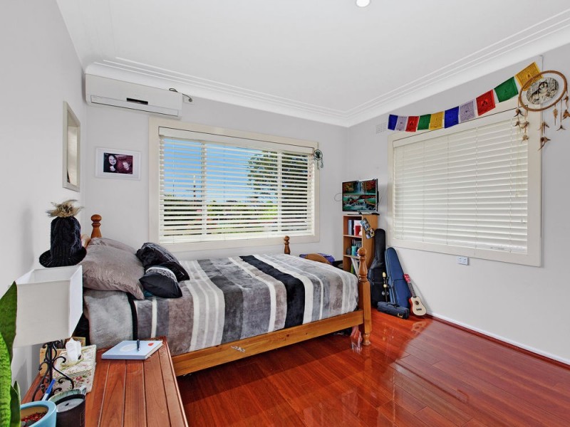 5 Crystal Crescent, Wyong NSW 2259