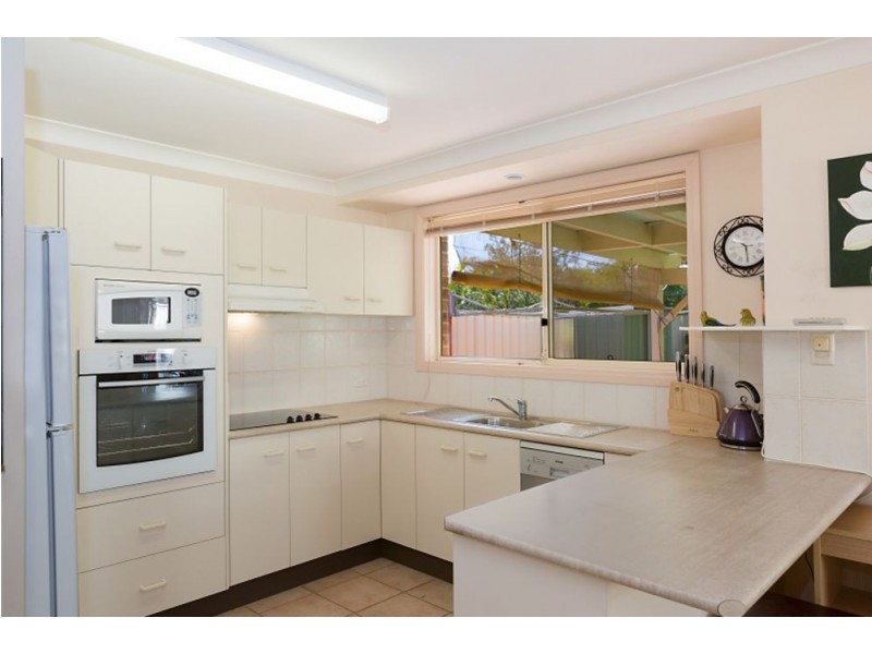 42a Walker Avenue, Kanwal NSW 2259