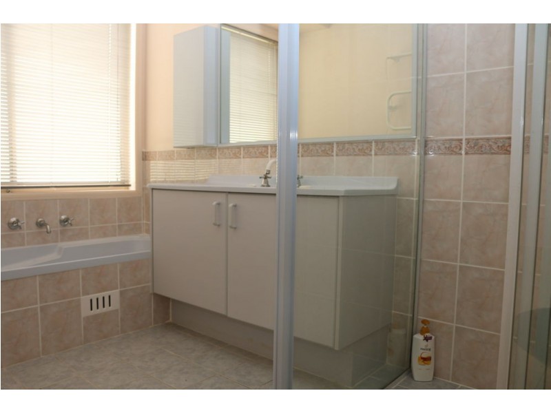 3 Baden Close, Kanwal NSW 2259