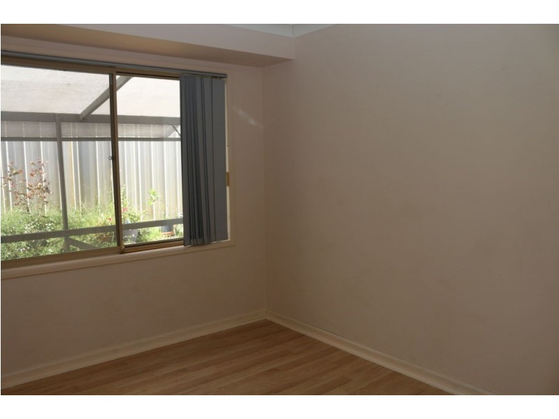 3 Baden Close, Kanwal NSW 2259