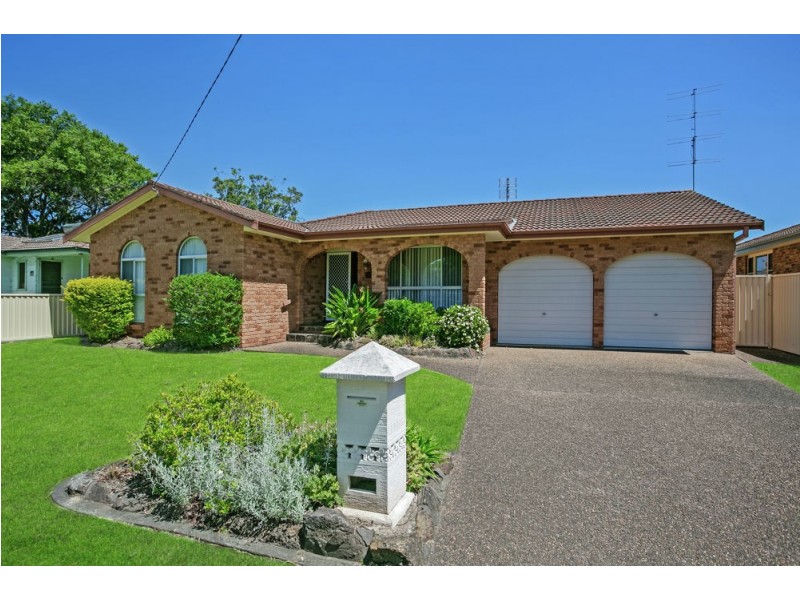 22 Avonlea Avenue, Gorokan NSW 2263