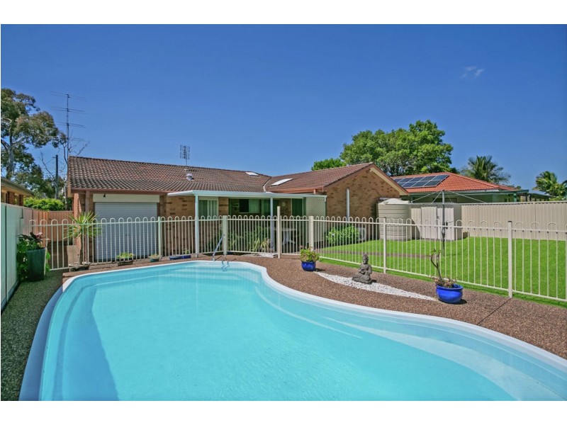 22 Avonlea Avenue, Gorokan NSW 2263