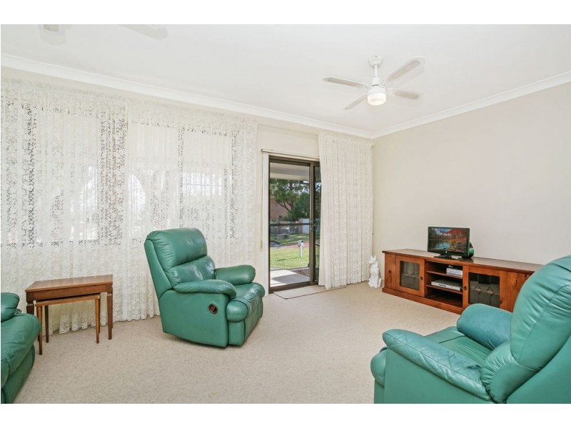 17 Joy Street, Gorokan NSW 2263