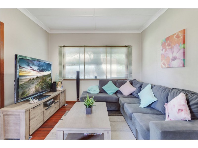 2 Murrawal Road, Wyongah NSW 2259