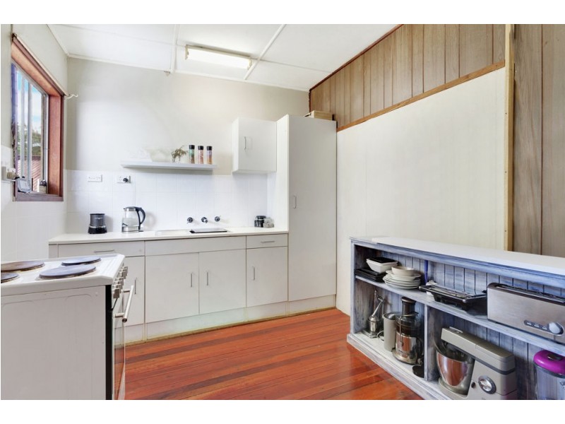 2 Murrawal Road, Wyongah NSW 2259