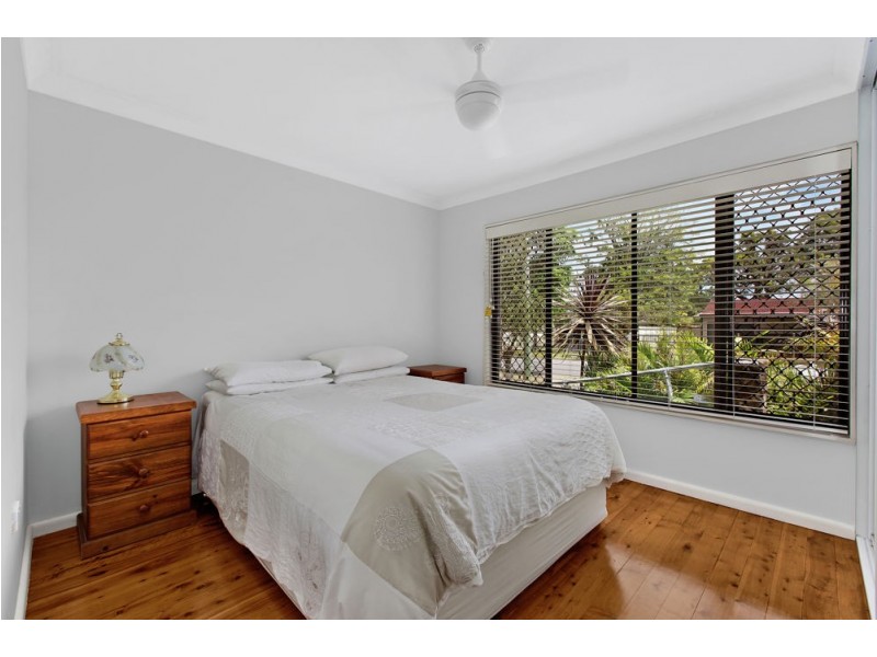 83 Robson Avenue, Gorokan NSW 2263
