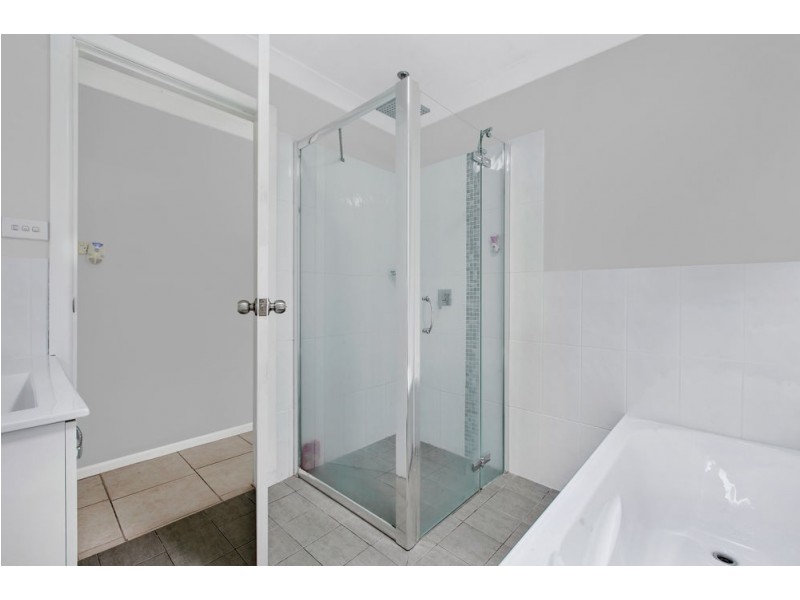 83 Robson Avenue, Gorokan NSW 2263