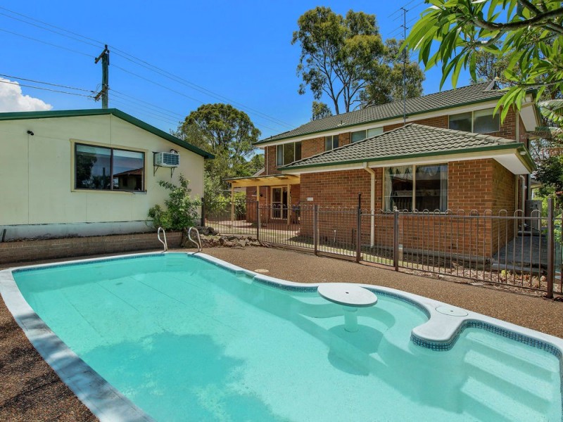 24 Lake Street, Wyee Point NSW 2259