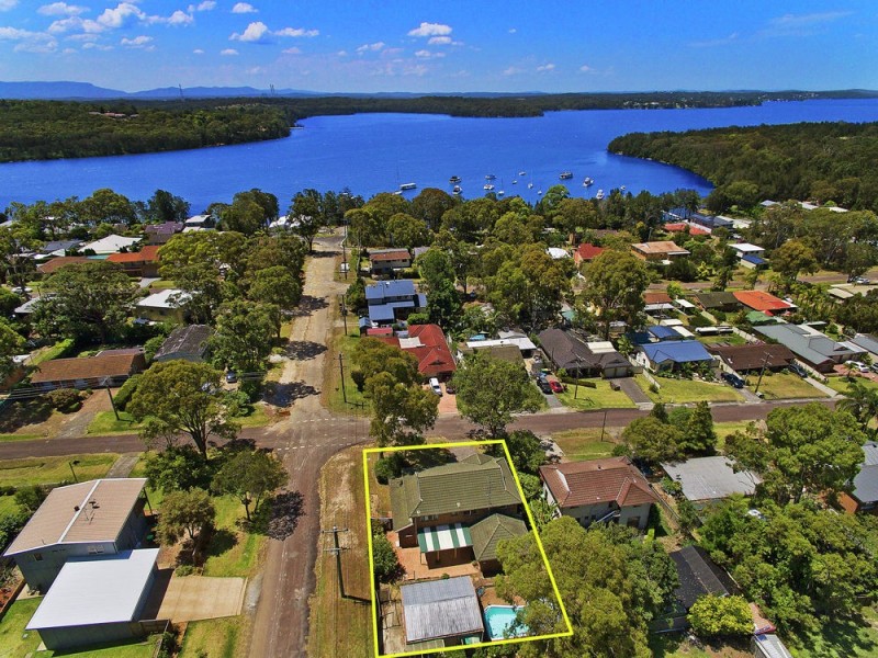 24 Lake Street, Wyee Point NSW 2259