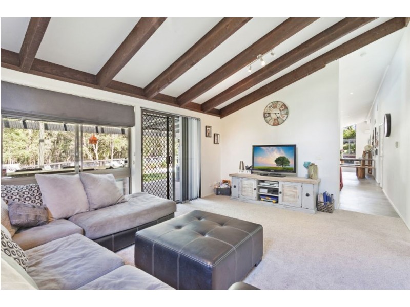 39 Treelands Drive, Jilliby NSW 2259