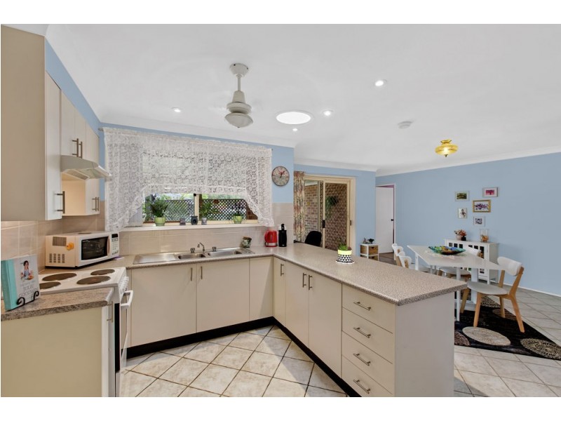 20 Scenic Circle, Budgewoi NSW 2262