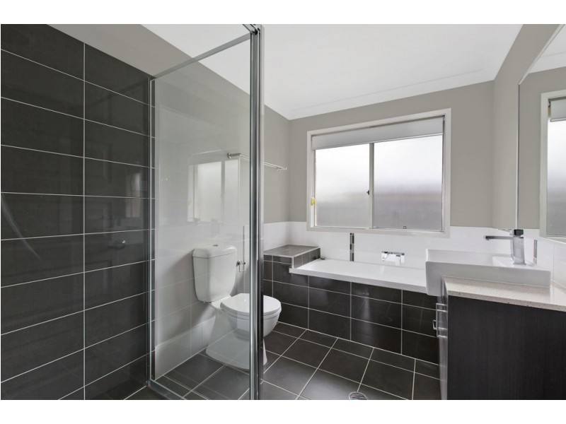 9 Barn Owl Avenue, Wadalba NSW 2259