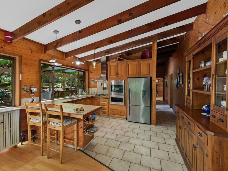 196 Woods Road, Jilliby NSW 2259