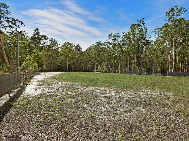 196 Woods Road, Jilliby NSW 2259