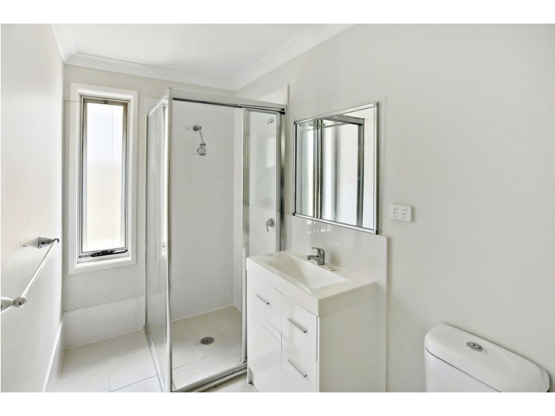 4 Emerald Waters Avenue, Wyong NSW 2259