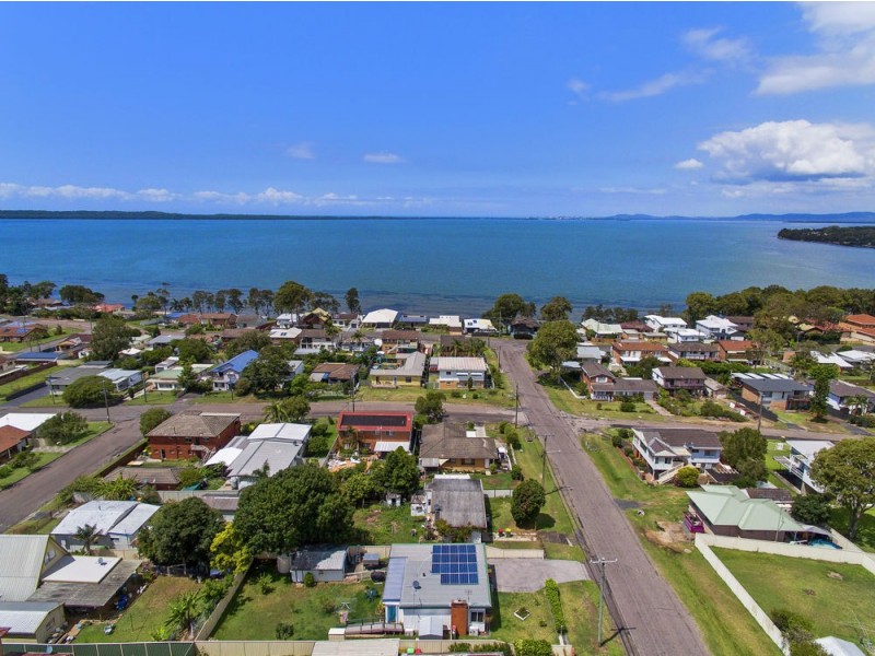 1 Jacqueline Avenue, Gorokan NSW 2263