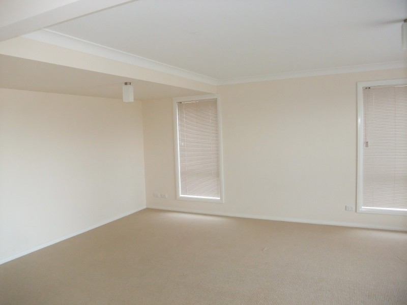 7 Wallum Crescent, Woongarrah NSW 2259