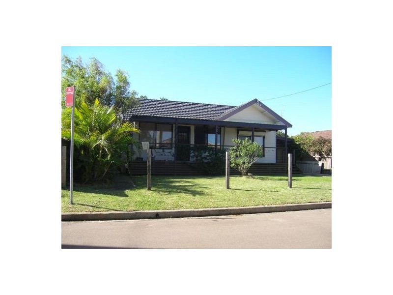 4 Viewpoint Drive, Toukley NSW 2263