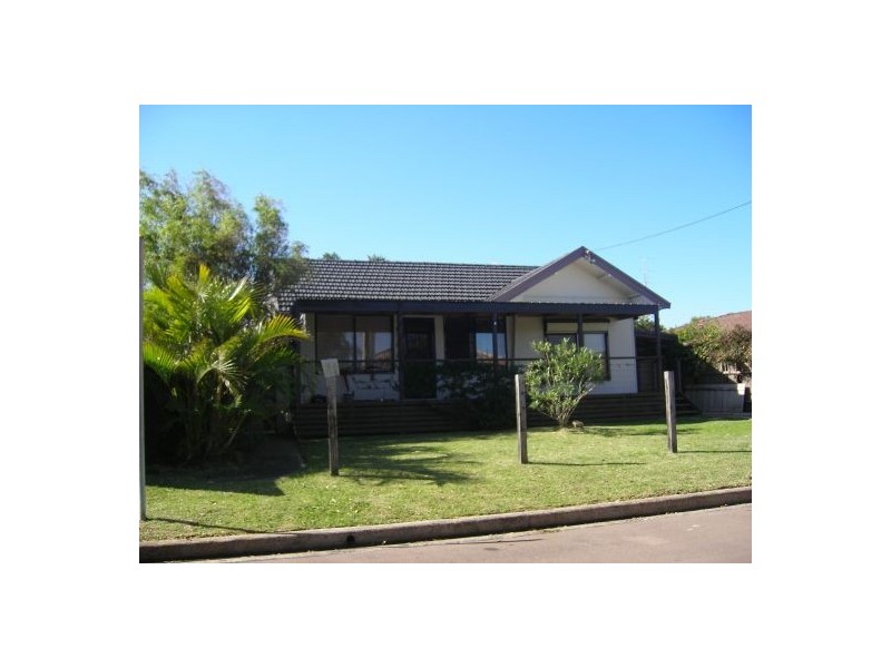 4 Viewpoint Drive, Toukley NSW 2263