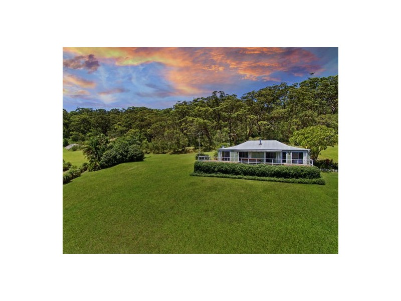 32 Whalans Road, Forresters Beach NSW 2260