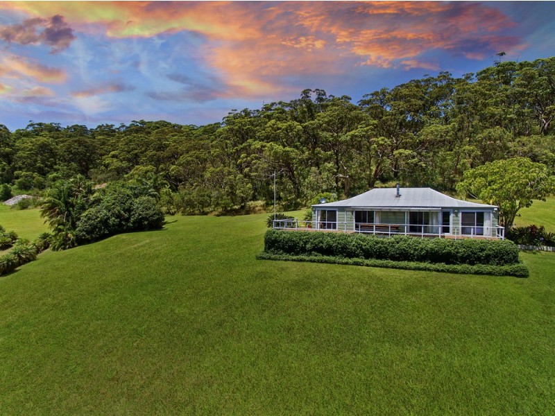 32 Whalans Road, Forresters Beach NSW 2260